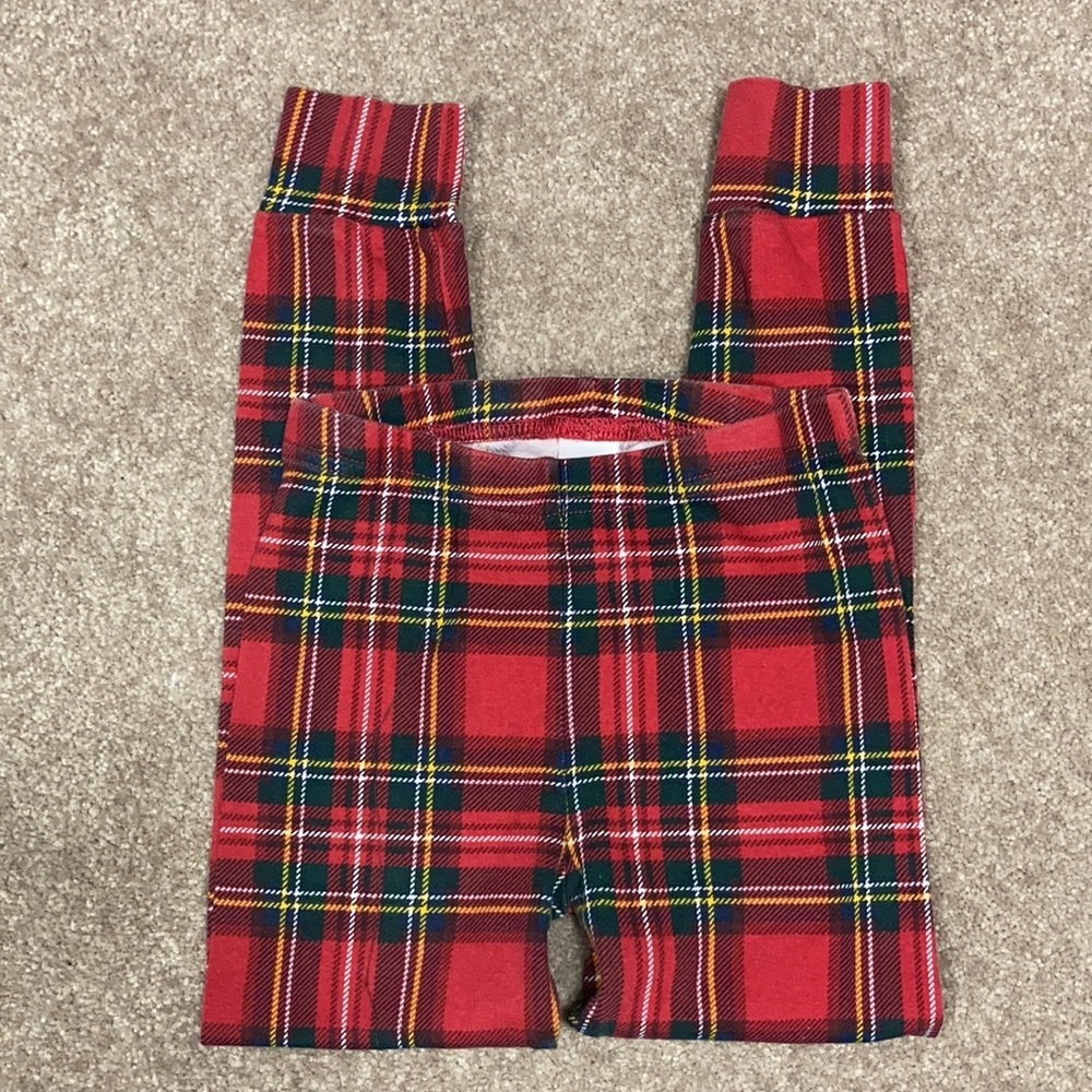 5/$20 The children’s place size 6 Christmas pajamas - Picture 4 of 5